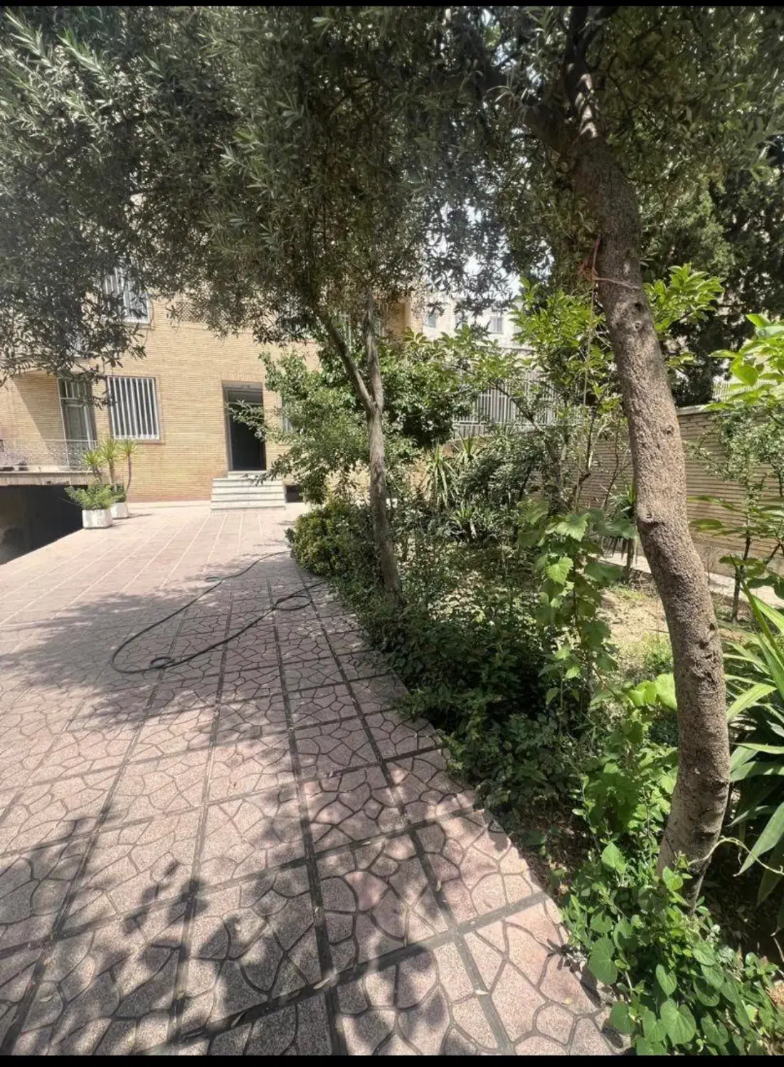 118 متر دو خواب