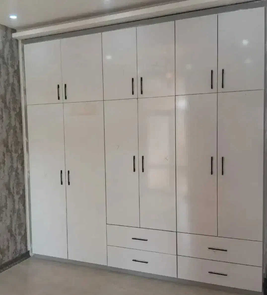 120 متر ، دو نبش