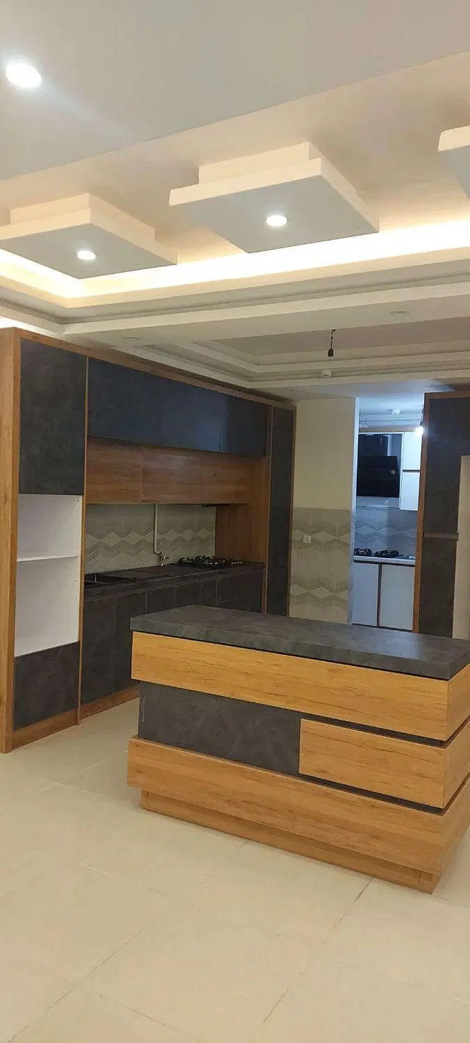 157 متر تاپ لوکیشن معلم، خوش نقشه و ارزنده