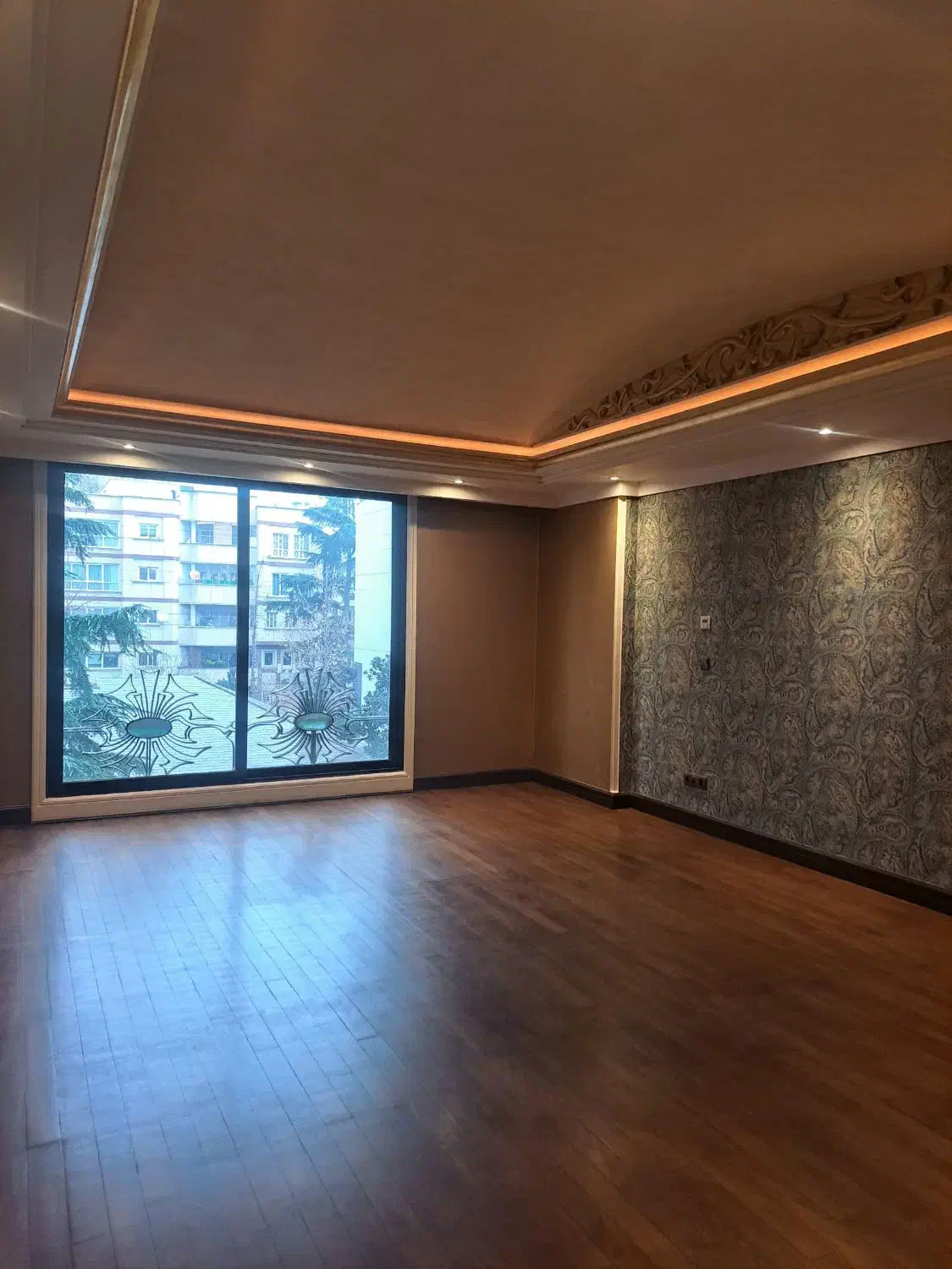 185 متر زعفرانیه luxury