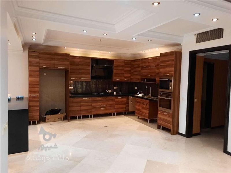 رهن کامل 240 متر دو پارکینگ زعفرانیه