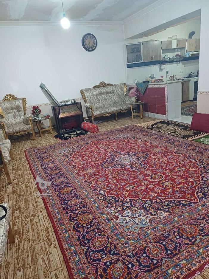 اجاره فوری خانه طبقه اول باپذیرایی بزرگ یک ماهه تخلیه