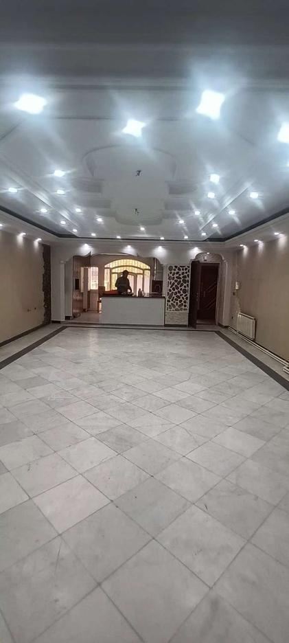 130متر 2خواب/ خوش نقشه و زیبا/ فردوس شرق