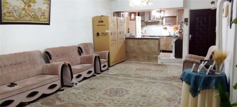 محمدشهر 75متر 2 خواب طبقه 2 پارکینگ انباری 100 پیش 7/5 اجاره