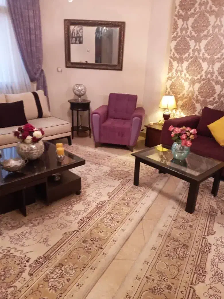 90مترآپارتمان 2خواب، با70متر قدرالسهم ارزنده