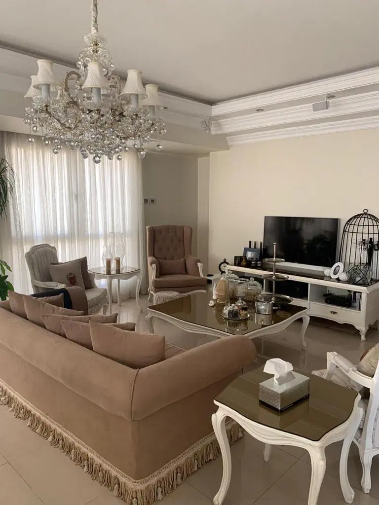 ۱۱۰متر، ازگل، فول مشاعات، رو به آفتاب