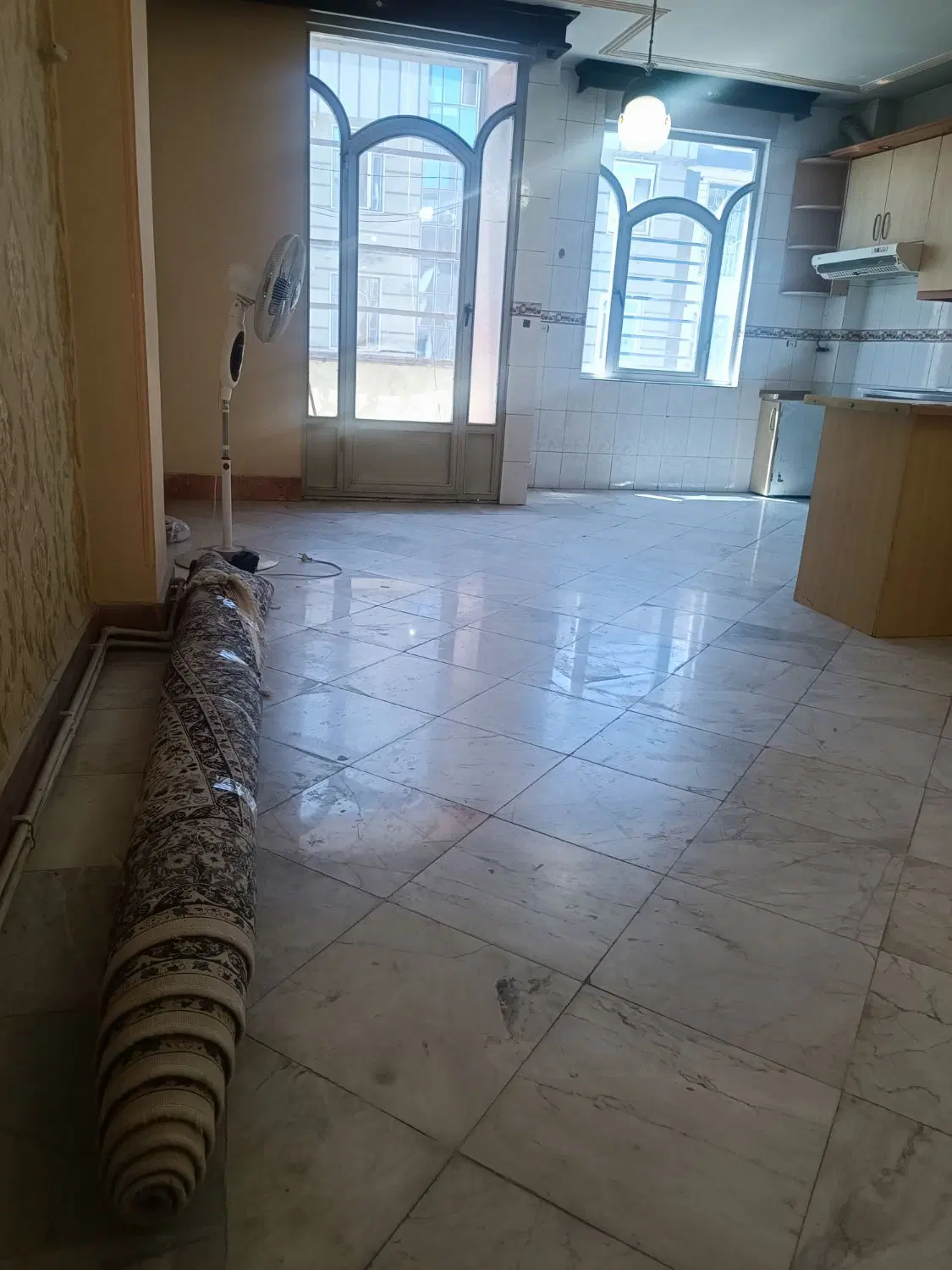 ۷۳ متر ۲ خواب با پارکینگ وانباری