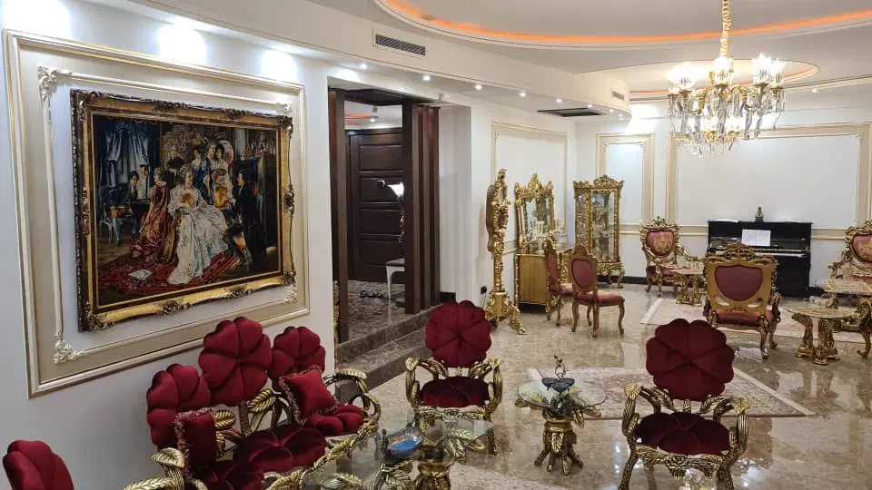 ۳۰۰ متر سعادت اباد ۴p فول با حیاط اختصاصی۱۳۰ متر