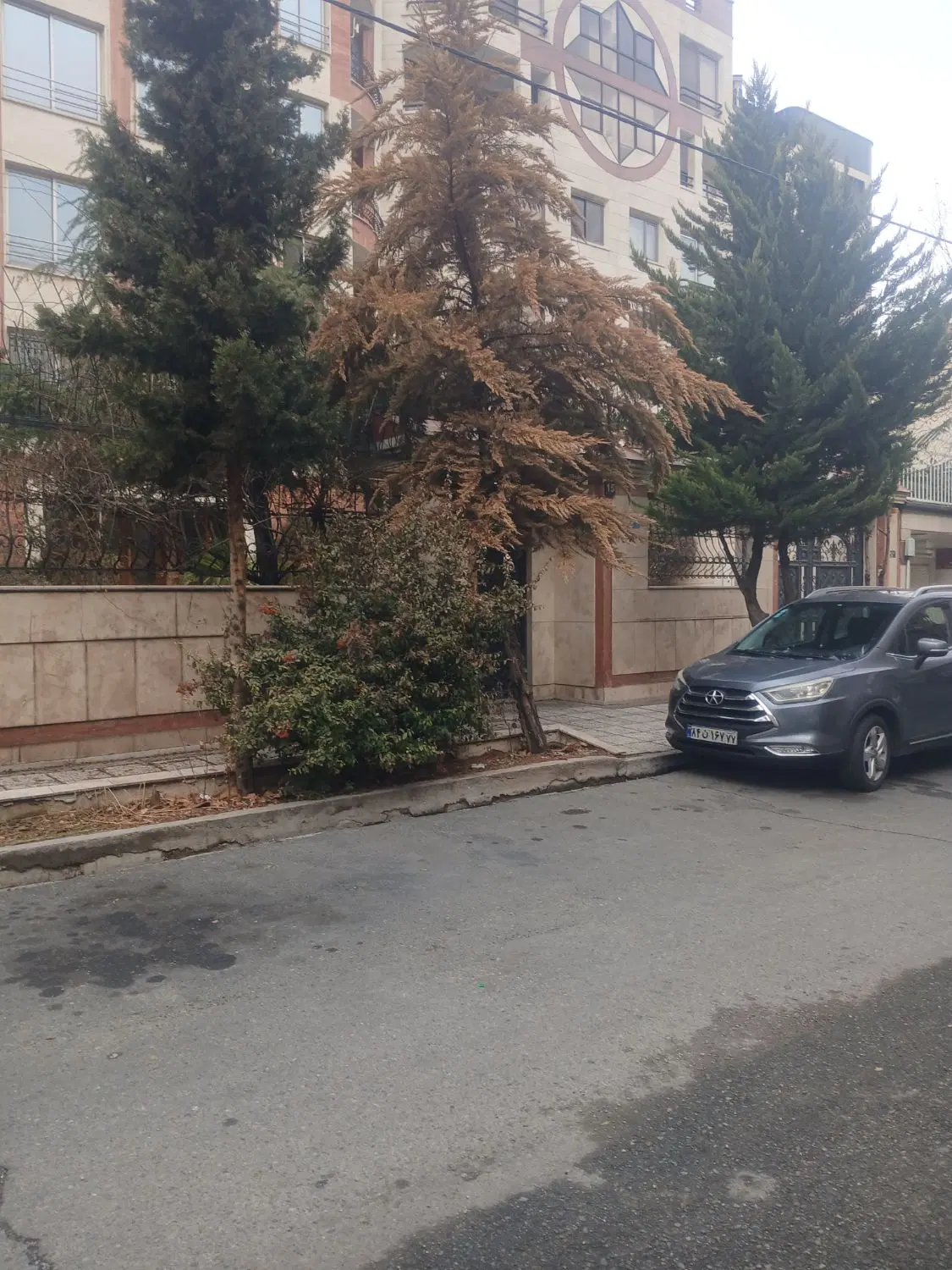 سعادت آباد غربی های بلوار ۲۴متری ۱۳۵ متر ۳خواب