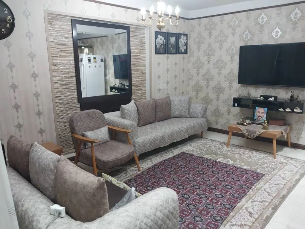 ۵۰ متر زمین_بازسازی شده_حیاط دار