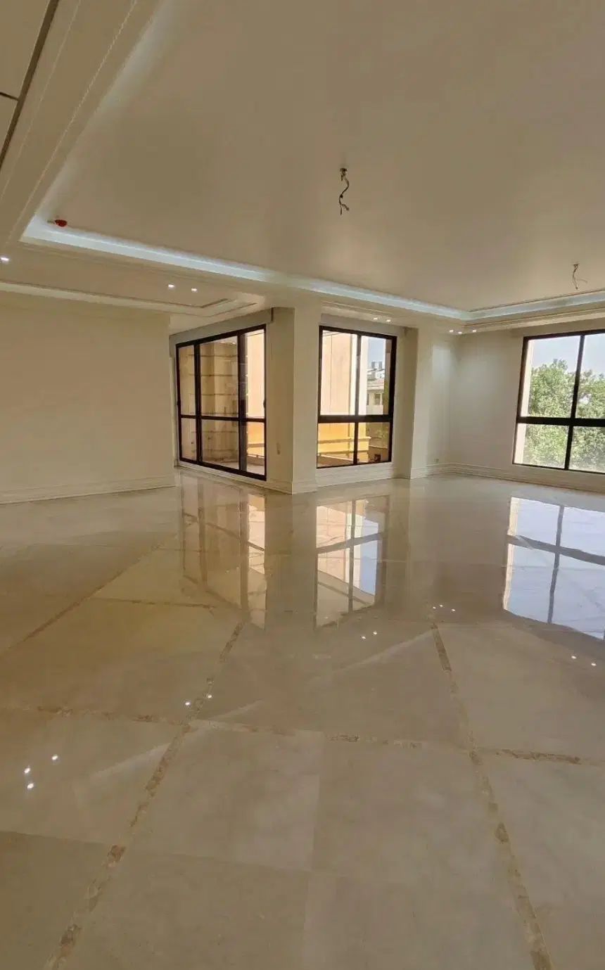 ۲۹۵ متری خاص در تاپ لوکیشن منظریه