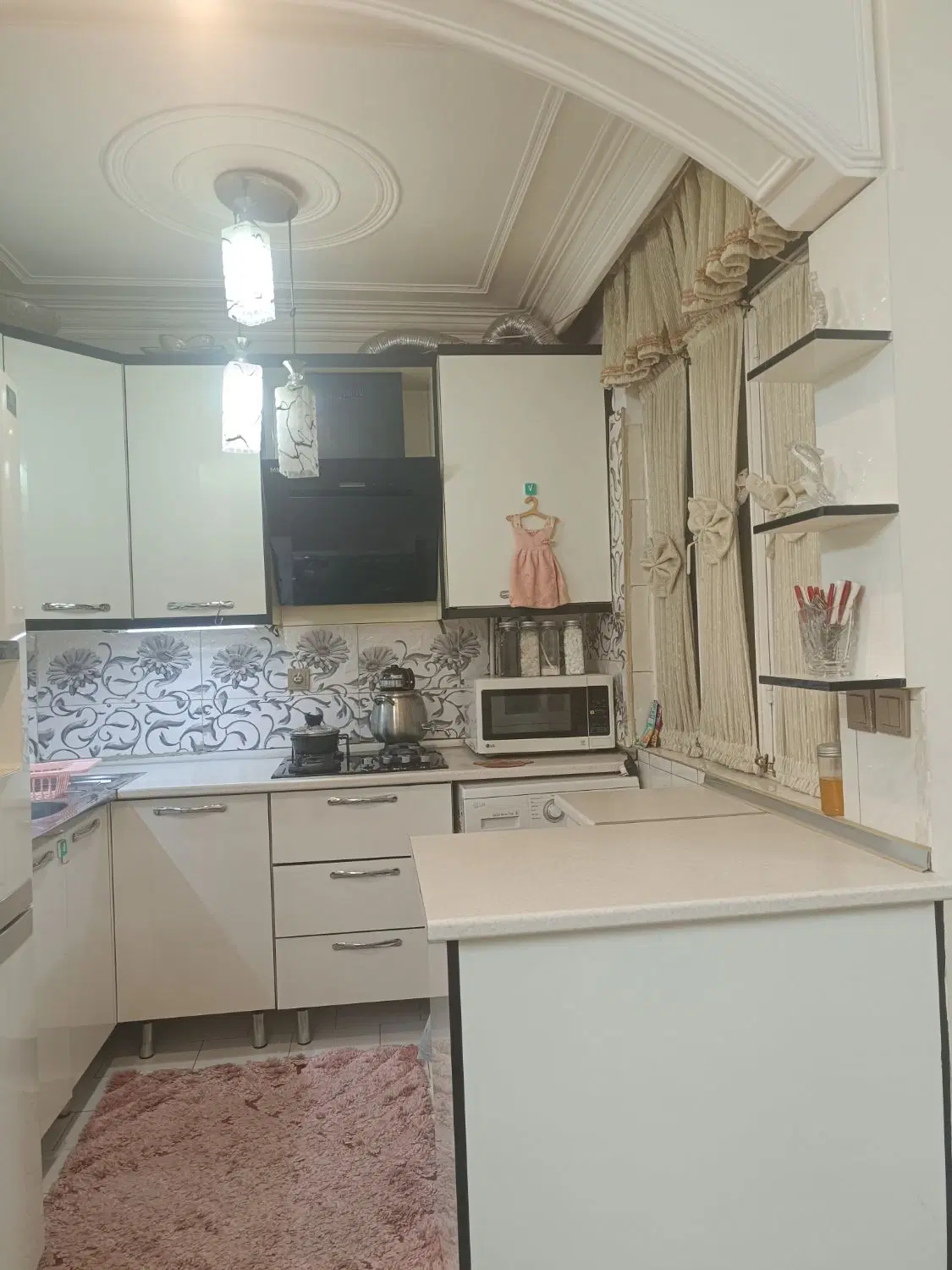 خانه ۴۳ متری حداد عادل