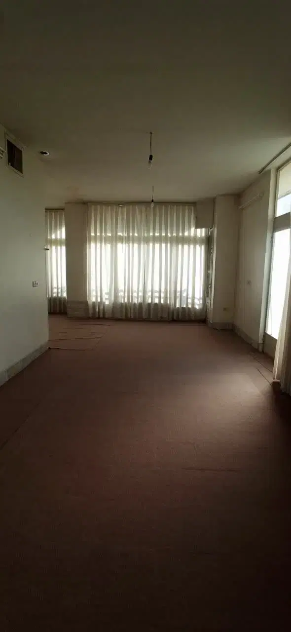۱۵۰متر دو خواب میرزاطاهر نزدیک به خیابان
