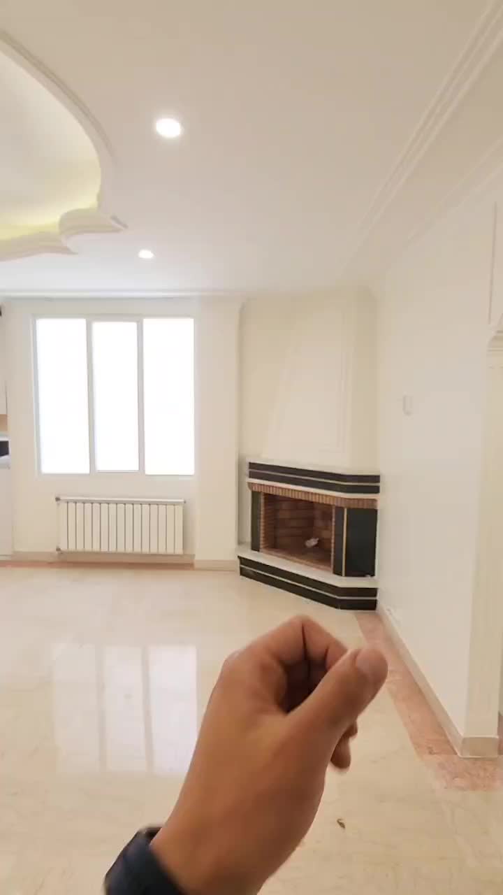 ۱۲۰ متر طبقه ۲ تک واحدی چهارباغ شرقی