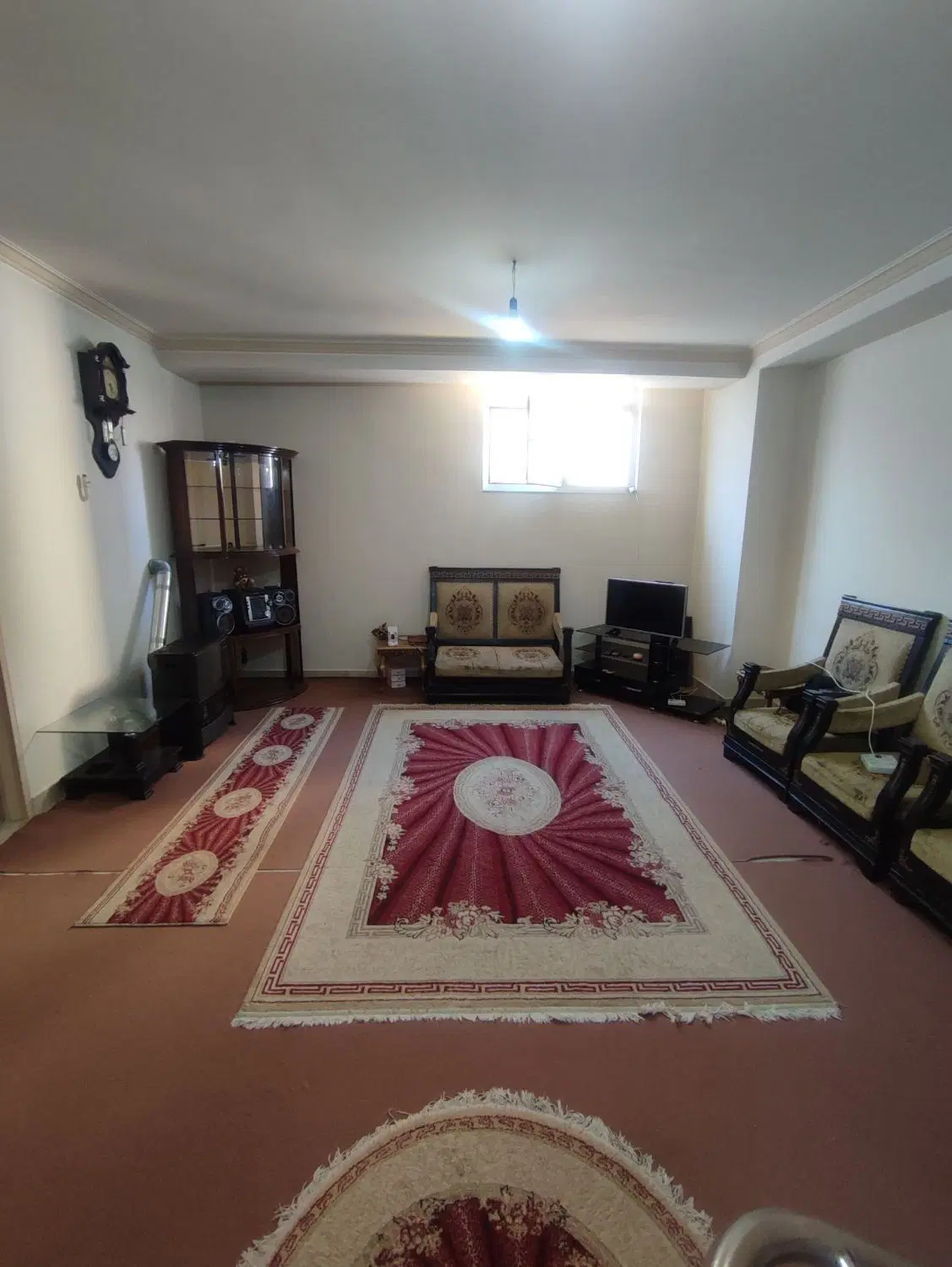 اندیشه  اجاره آپارتمان65mاملاک ائل یار زمرد