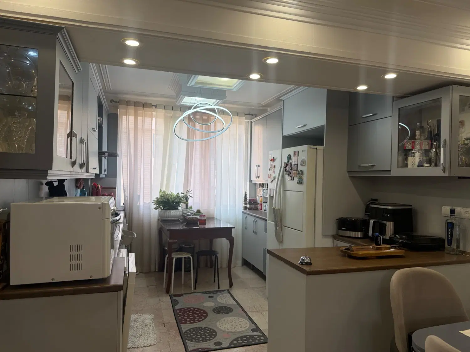 ۸۵ متر ۲خواب_پارکینگ و انباری_قابل تبدیل_میدان۵۹