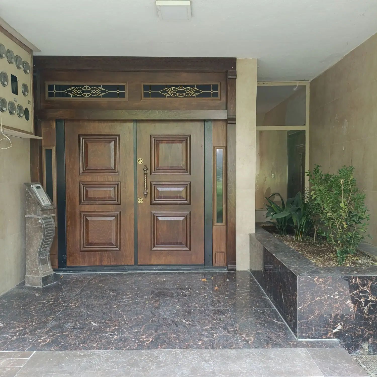 ۱۵۵ متر نوسازی شده در باغ و گلستان ستارخان
