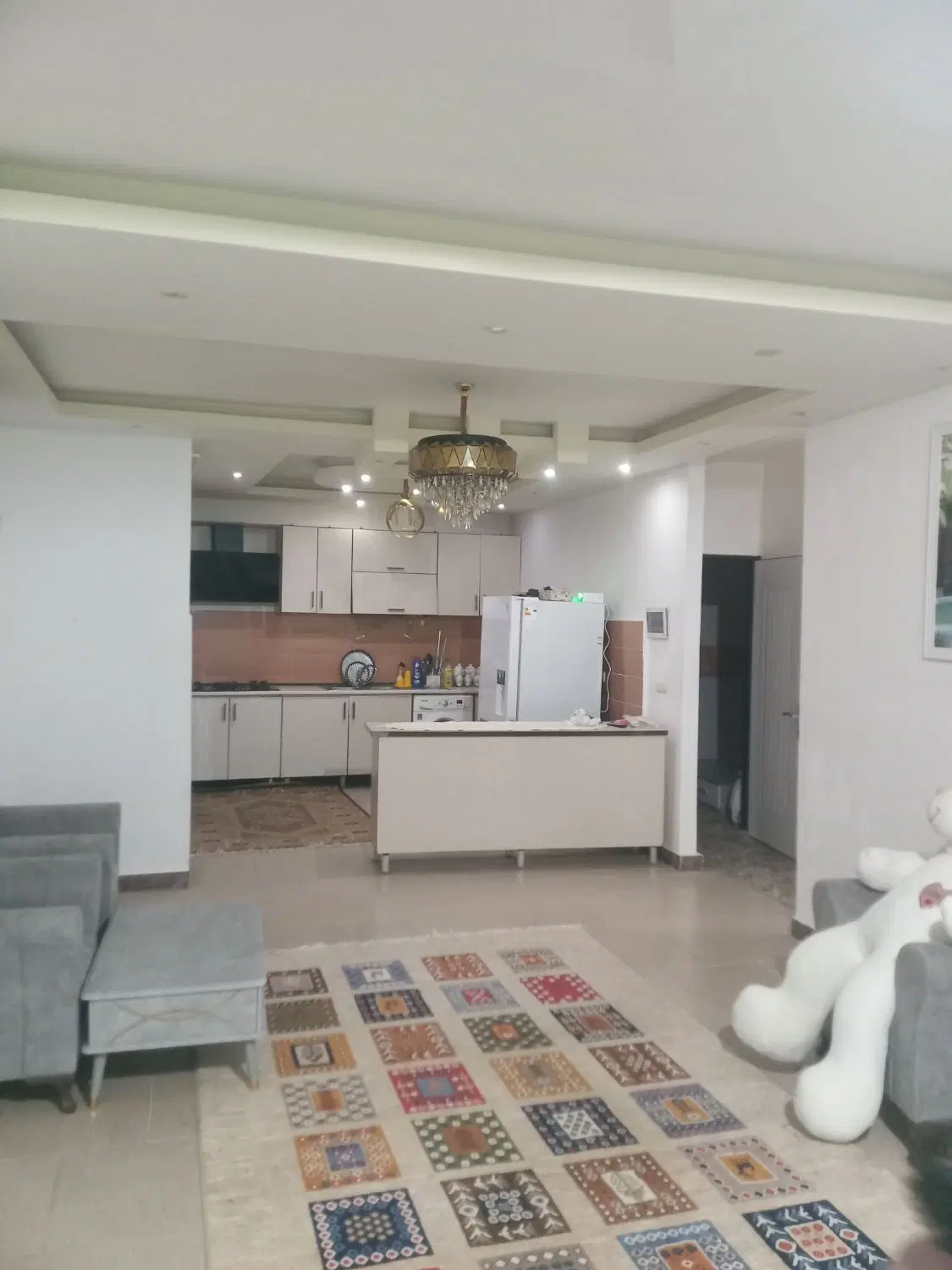 رهن۱۳۰اپارتمان۳خواب نوسازط اول پارکینگ تکواحد جهاد