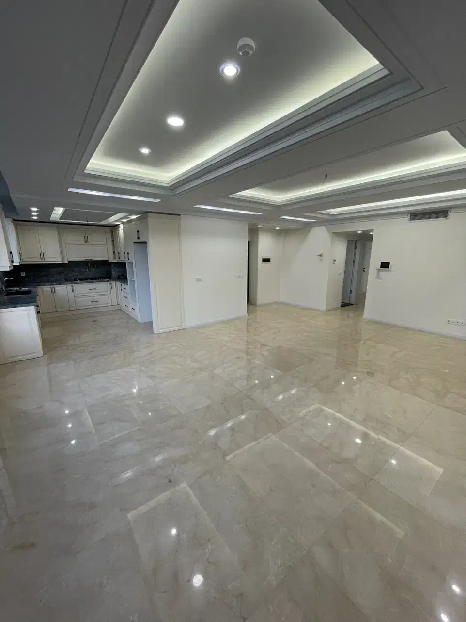 آپارتمان ۱۲۰متری تکواحدی_ ۲پارکینگ