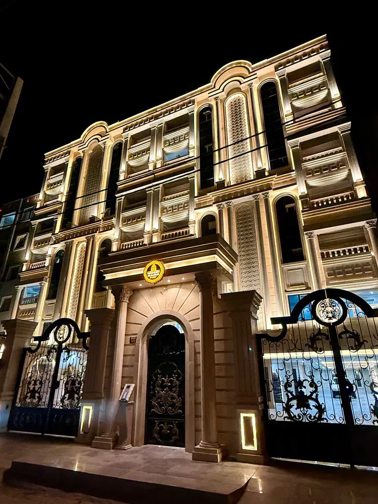 اپارتمان ۱۵۳ متری کلید اول