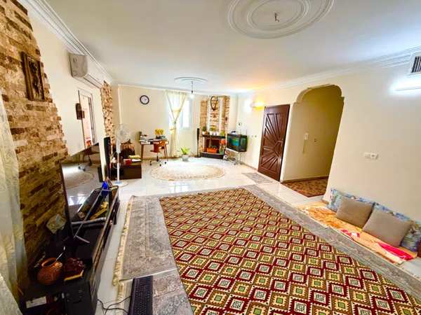 ۸۲ متر_دو خواب_خوش نقشه_پارکینگ_شیرودی