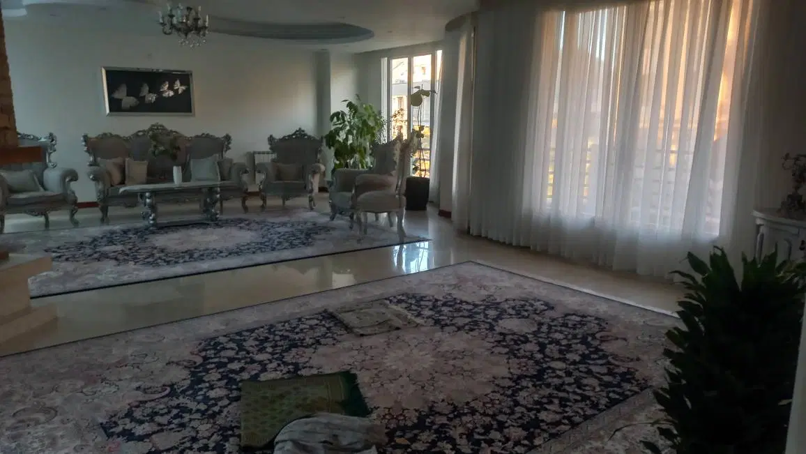 واحد ۲۷۰ متری ۴ خوابه تکواحدی رهن و اجاره