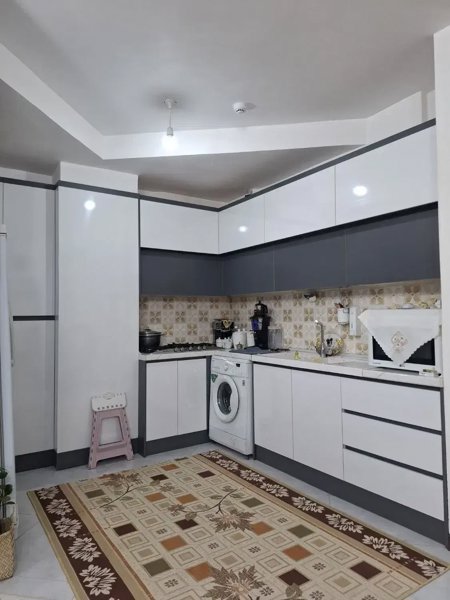 واحدتو میخوای بفروشی الان زنگ بزن