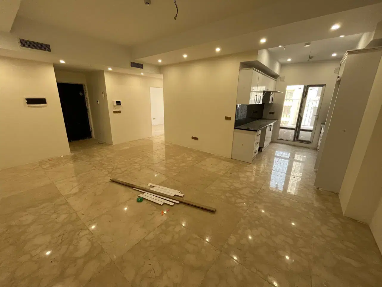 اپارتمان ۷۲ متر ۲ خواب نوساز(تهران نو)
