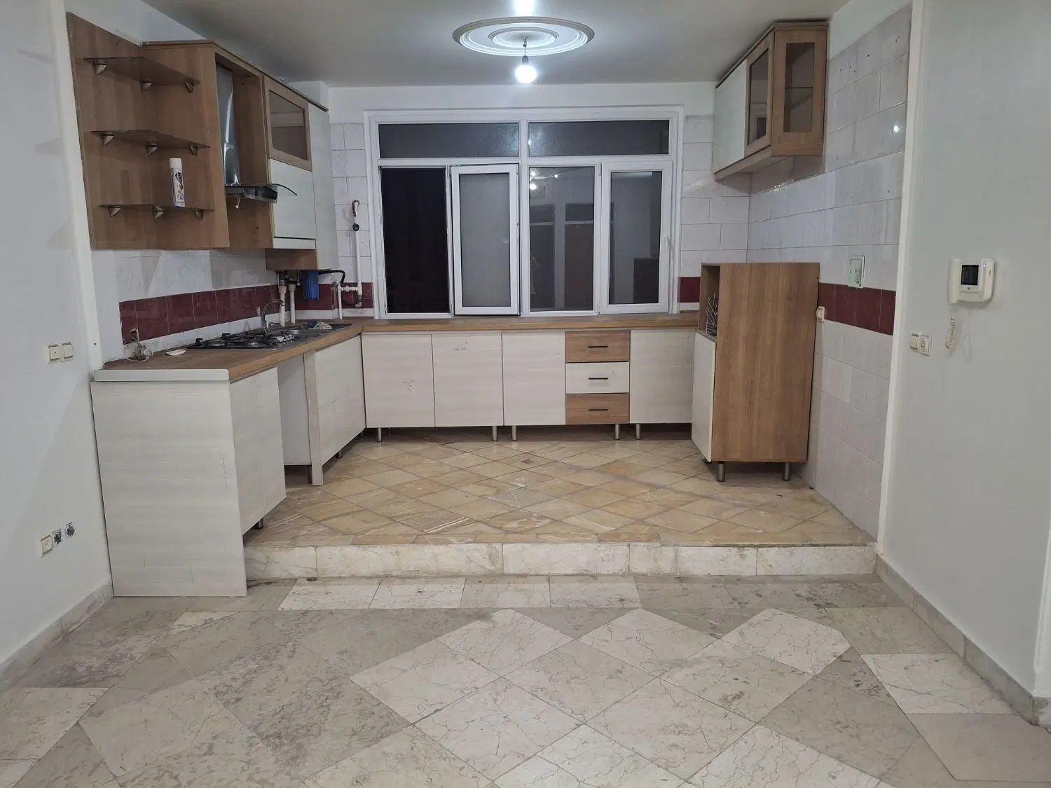اجاره واحد 65 متری گیلکی جنوبی