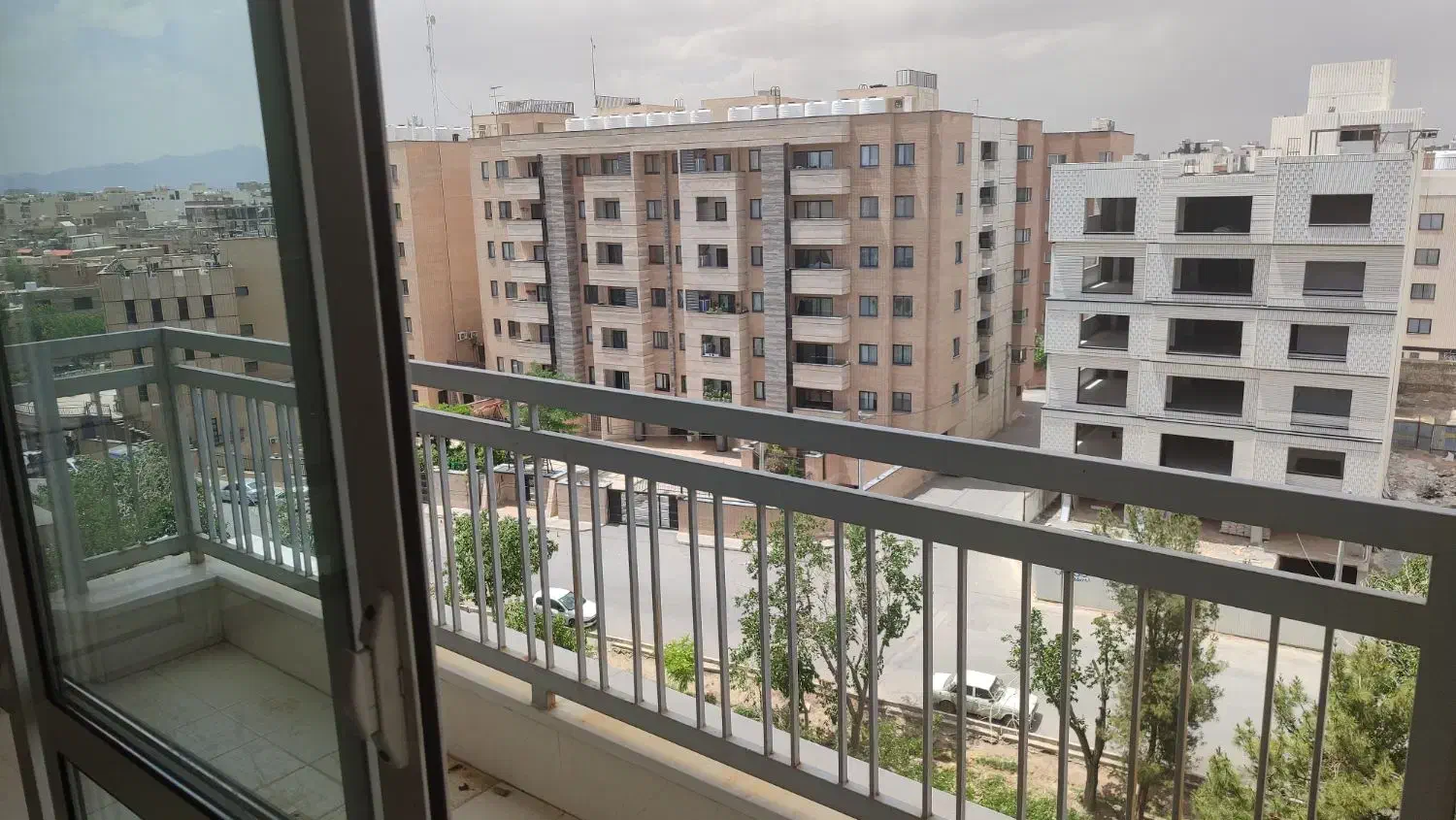 آپارتمان۱۶۵متری۳خواب برمادی(جابر ۵آذر نزدیک مترو)