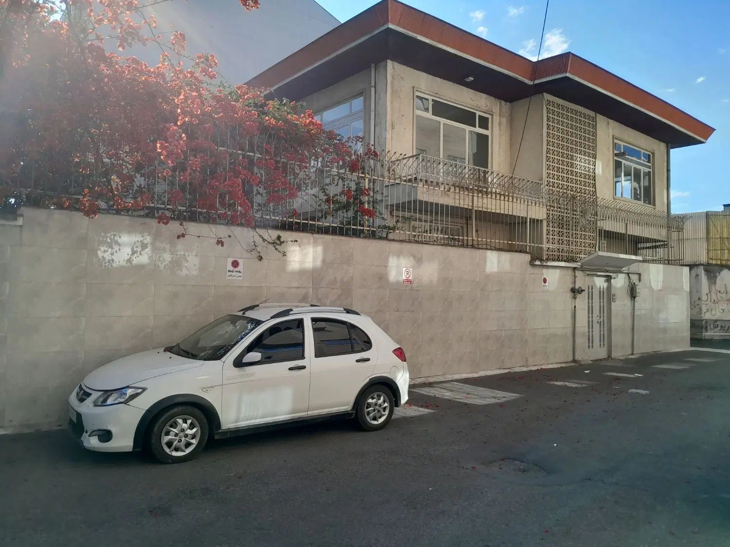 ویلایی ۱۴۰ متری دلباز مرکز شهر