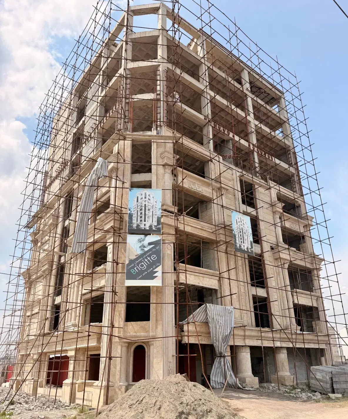 فروش واحد دونبش با دید دریا پاسداران