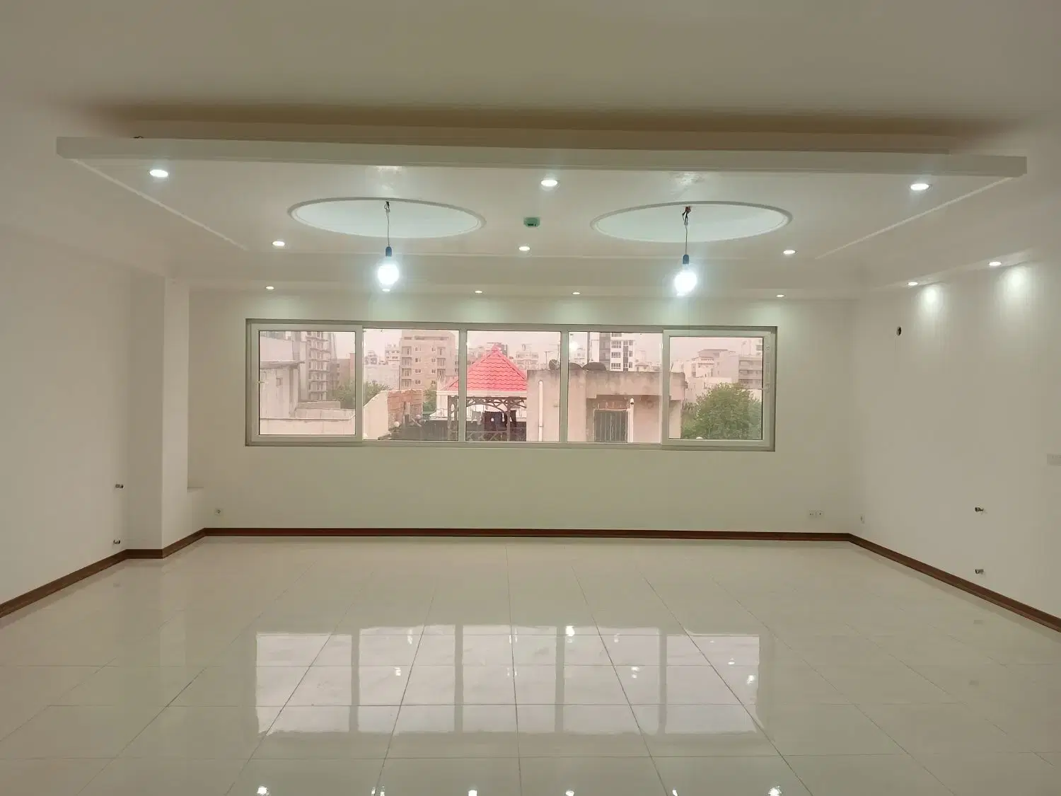 پنت هاوس ۱۸۰ متری. نوساز. مهیار ۲.