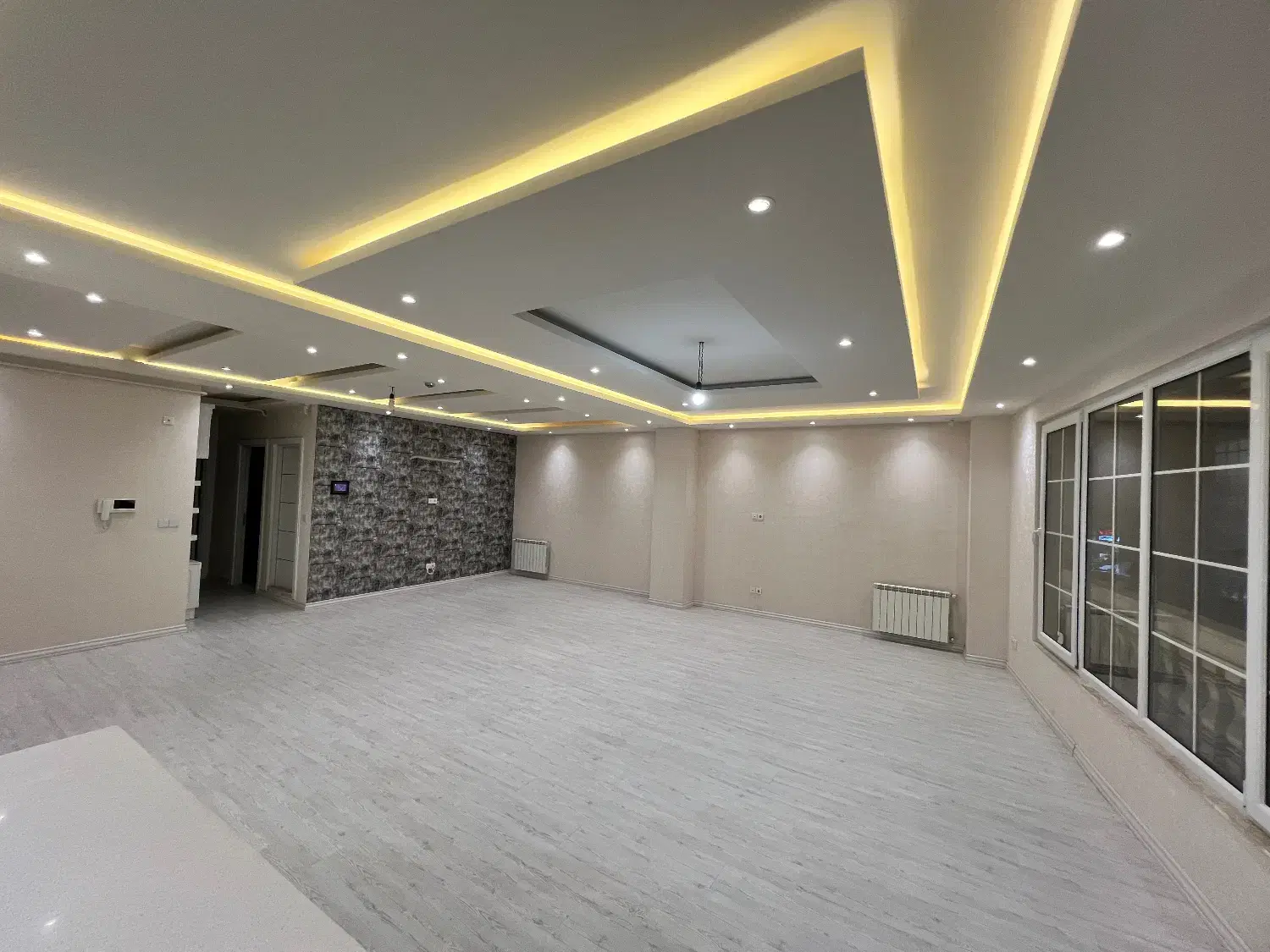 اپارتمان ۱۶۷ متر ۳ خواب گلسار تک واحدی استاد معین