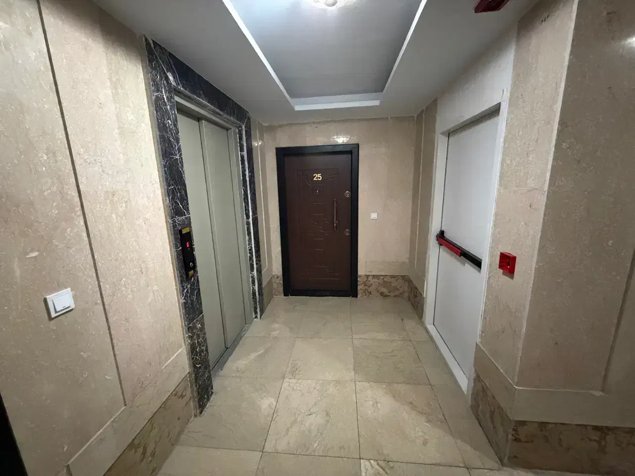 ۱۴۵متر۳خ روبه آفتاب بدون دیوارمشترک