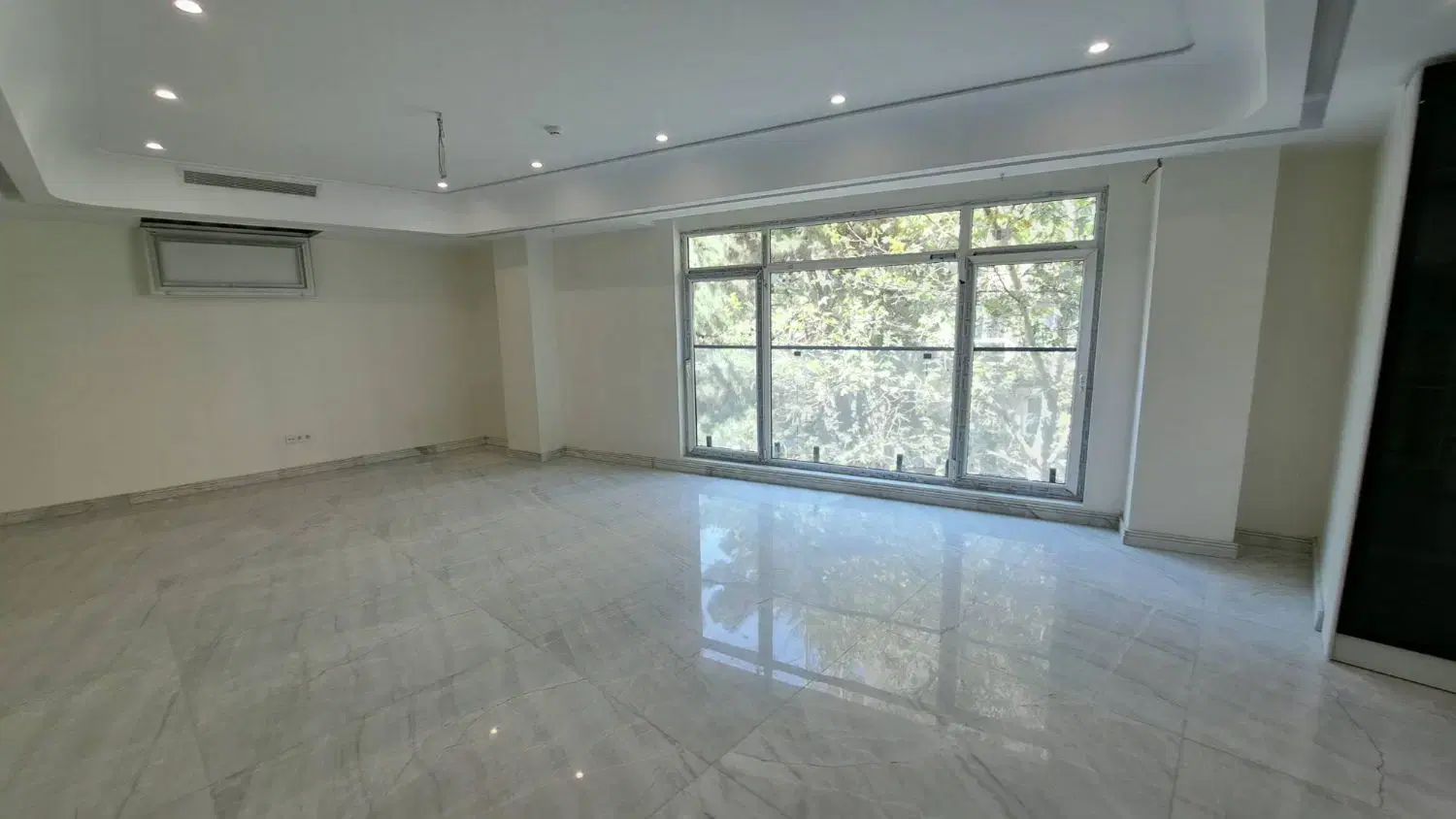 فرمانیه ۱۳۰ متر۲ خواب مدرن ( کلید نخورده )