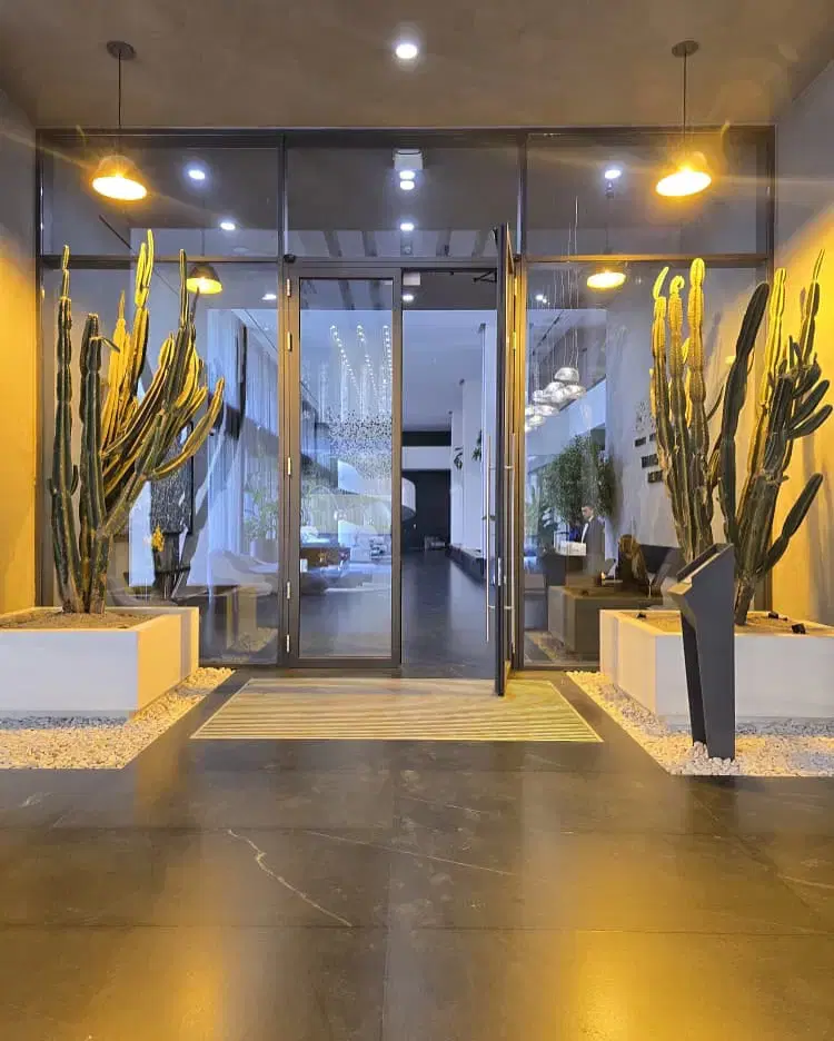 سعادت آباد ۲۵۲ متر  دید ابدی ۳ خواب مستر