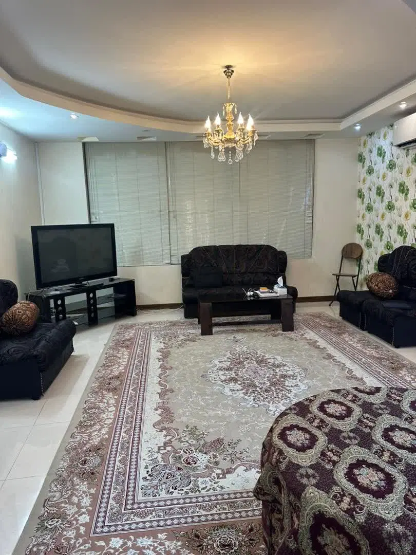 آپارتمان علیخانی شرقی (بازارچه)