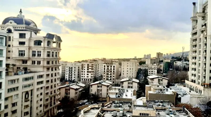 ولنجک ۹۵ متر برج با دید عالی و تراس