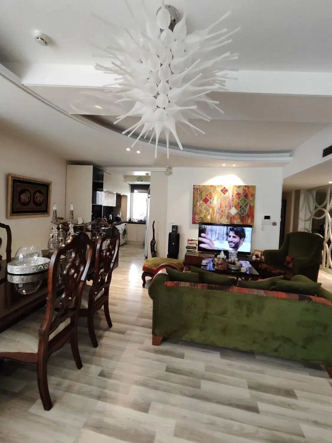 فروش اپارتمان درکه ۱۱۱متر دوخواب نورگیر فوق العاده