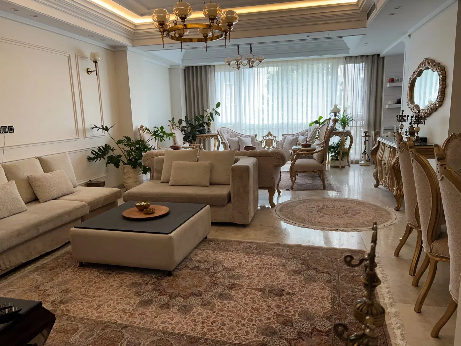 آپارتمان ۱۲۷ متر (نگین باغ شازده)