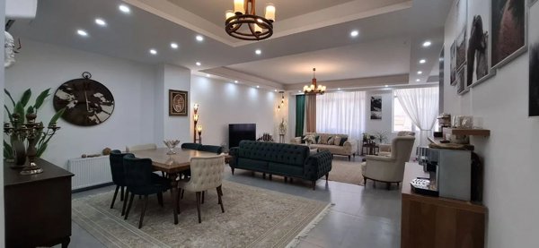 ۸۰ متر _۲ خواب _ سالن پرده خور _ فول امکانات
