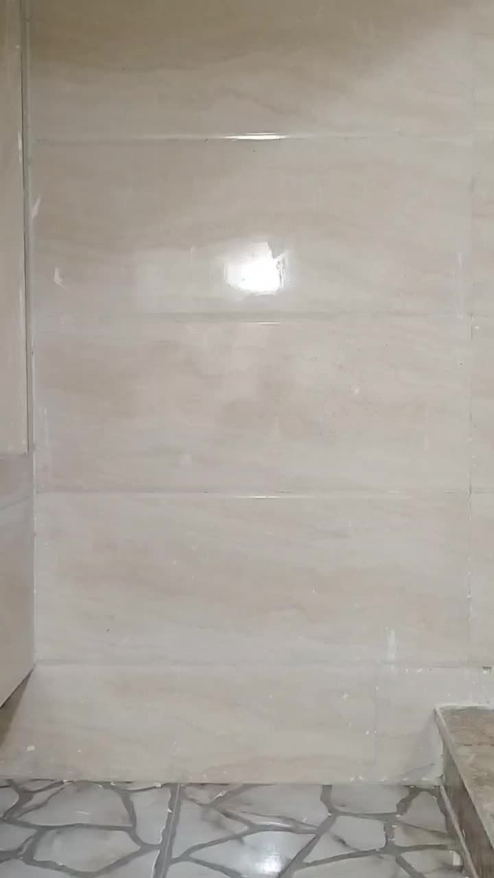 واحد ۷۰ متری _ کلید اول _ دو پارکینگ