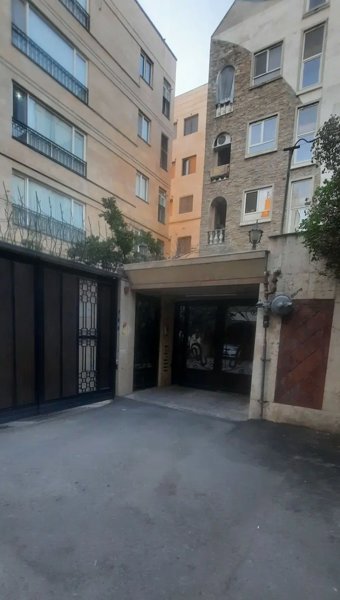 تک واحدی ۱۳۰ متری نارمک