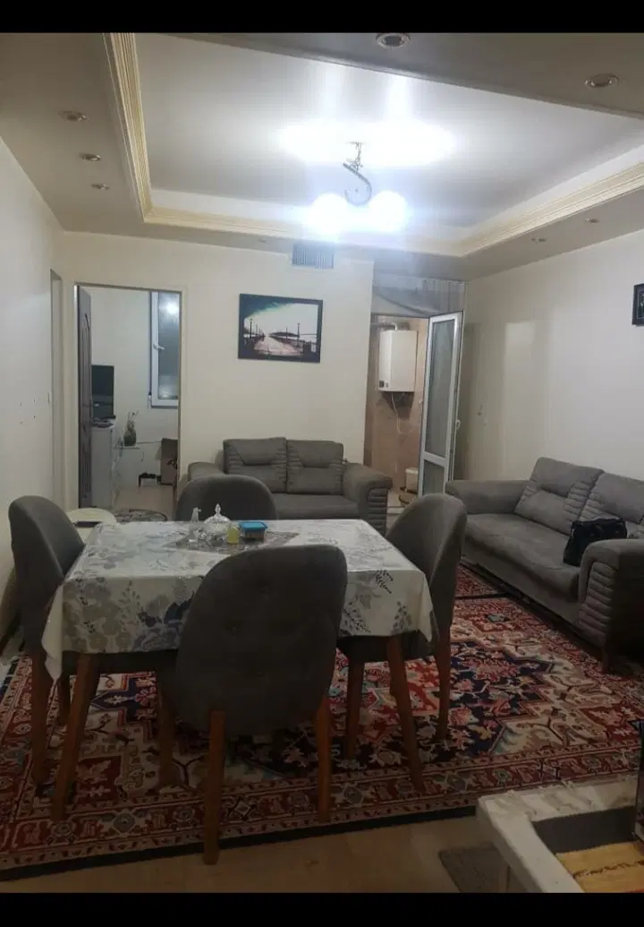 ۵۴ متر سندی ۱۰ متر هم حیاط مسقف، تخلیه