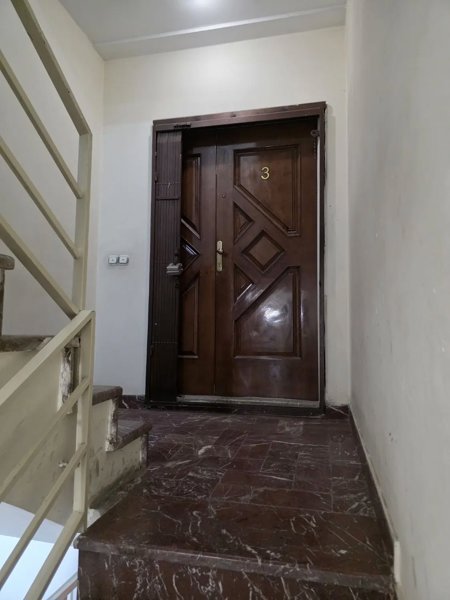فروش ۹۳ متر تکواحدی ۱۲ فروردین
