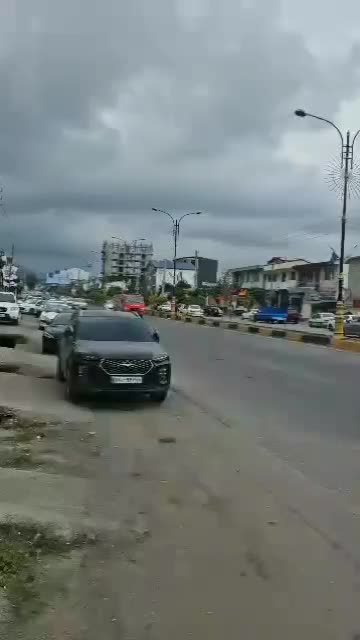 همکف دوخواب، جنب هتل کوروش