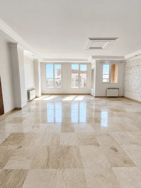 ۱۱۵ متری _ ۲ پارکینگ سندی _ تخلیه _ جنت آباد مرکزی