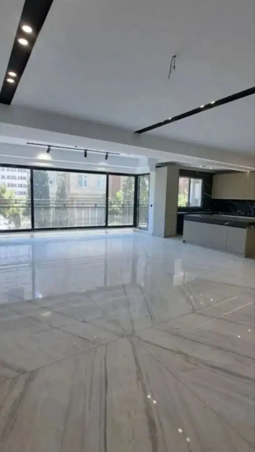 آپارتمان نوساز ۱۶۰متر،۳خواب(۳پارکینگ سندی)