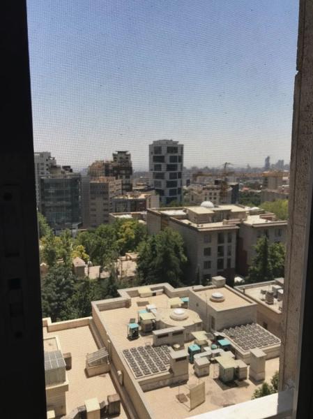 230 متر ۳ خواب طبقه آخر سه راه یاسر ۴ پارکینگ